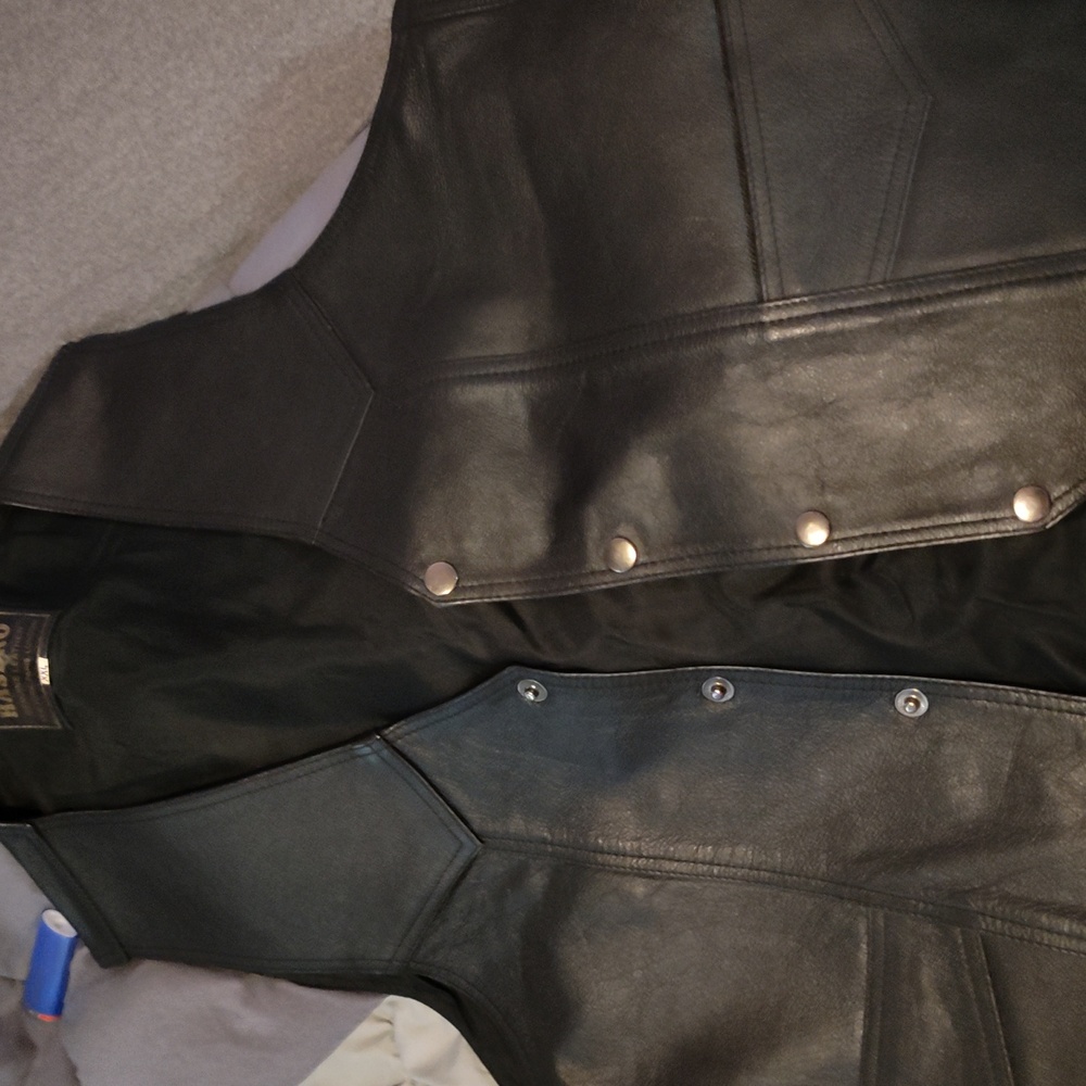 Vest brand new leather